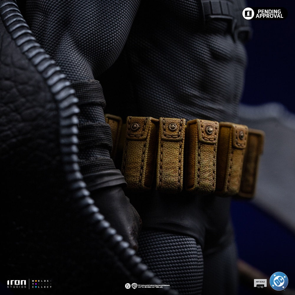 Batman Absolute 1:10 Scale Statue