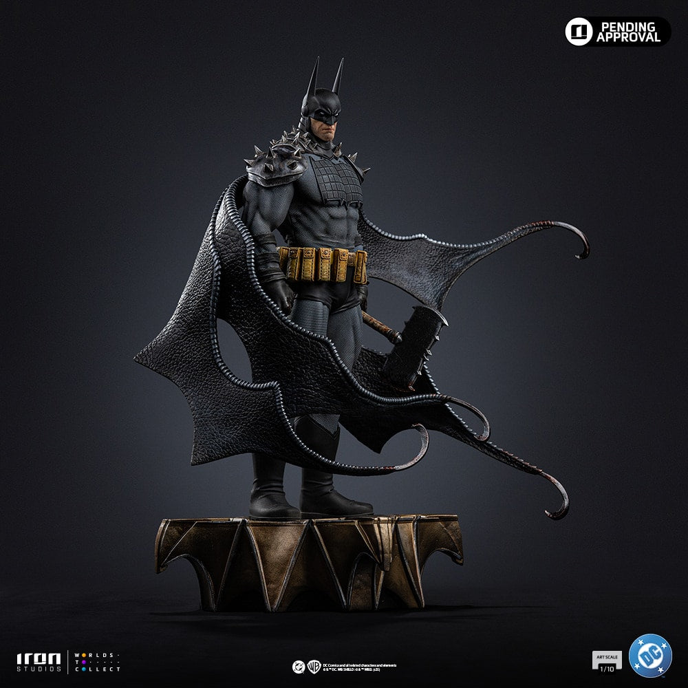 Batman Absolute 1:10 Scale Statue