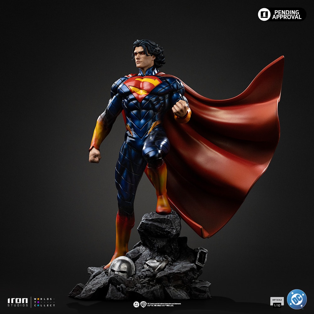 Superman Absolute 1:10 Scale Statue