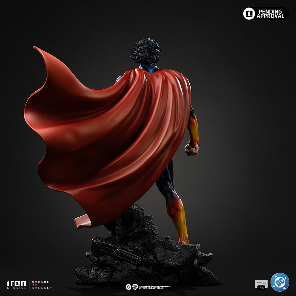 Superman Absolute 1:10 Scale Statue