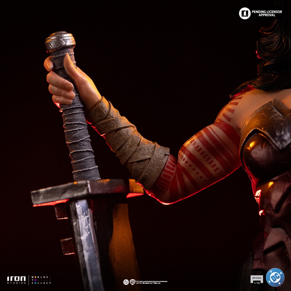 Wonder Woman Absolute 1:10 Scale Statue